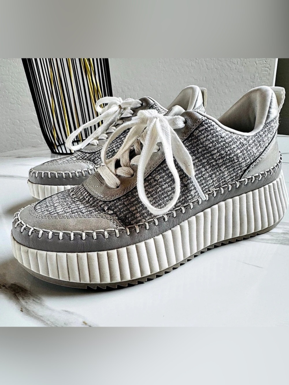 Universal Thread Platform Sneakers - Gray & White